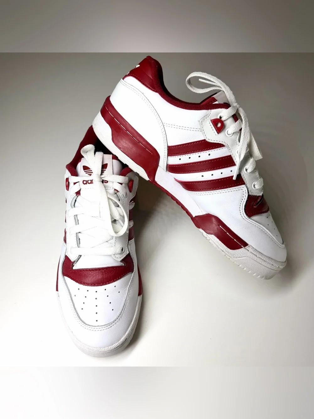 Adidas Men’s Rivalry Low Cloud White/ Maroon Casual Sneakers Size- 9